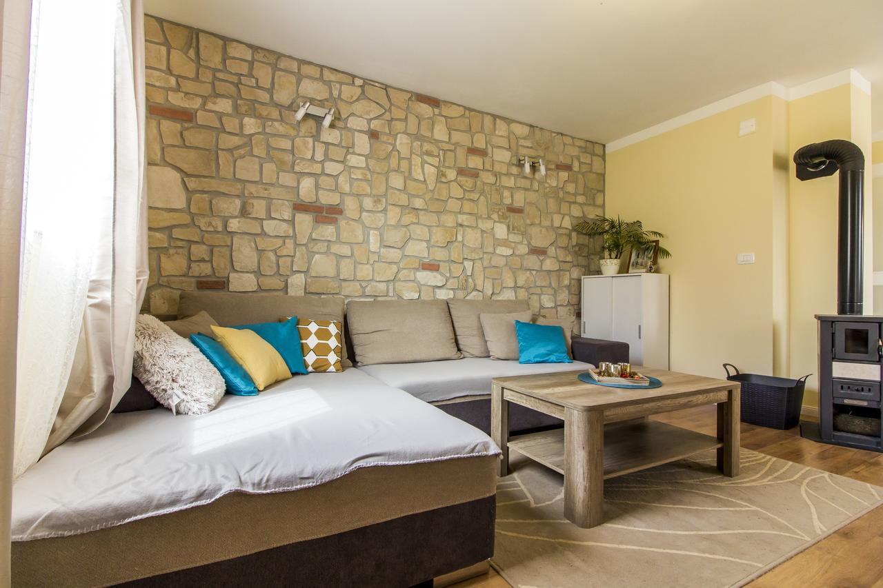 PUY Apartman Maxim 아파트 외부 사진