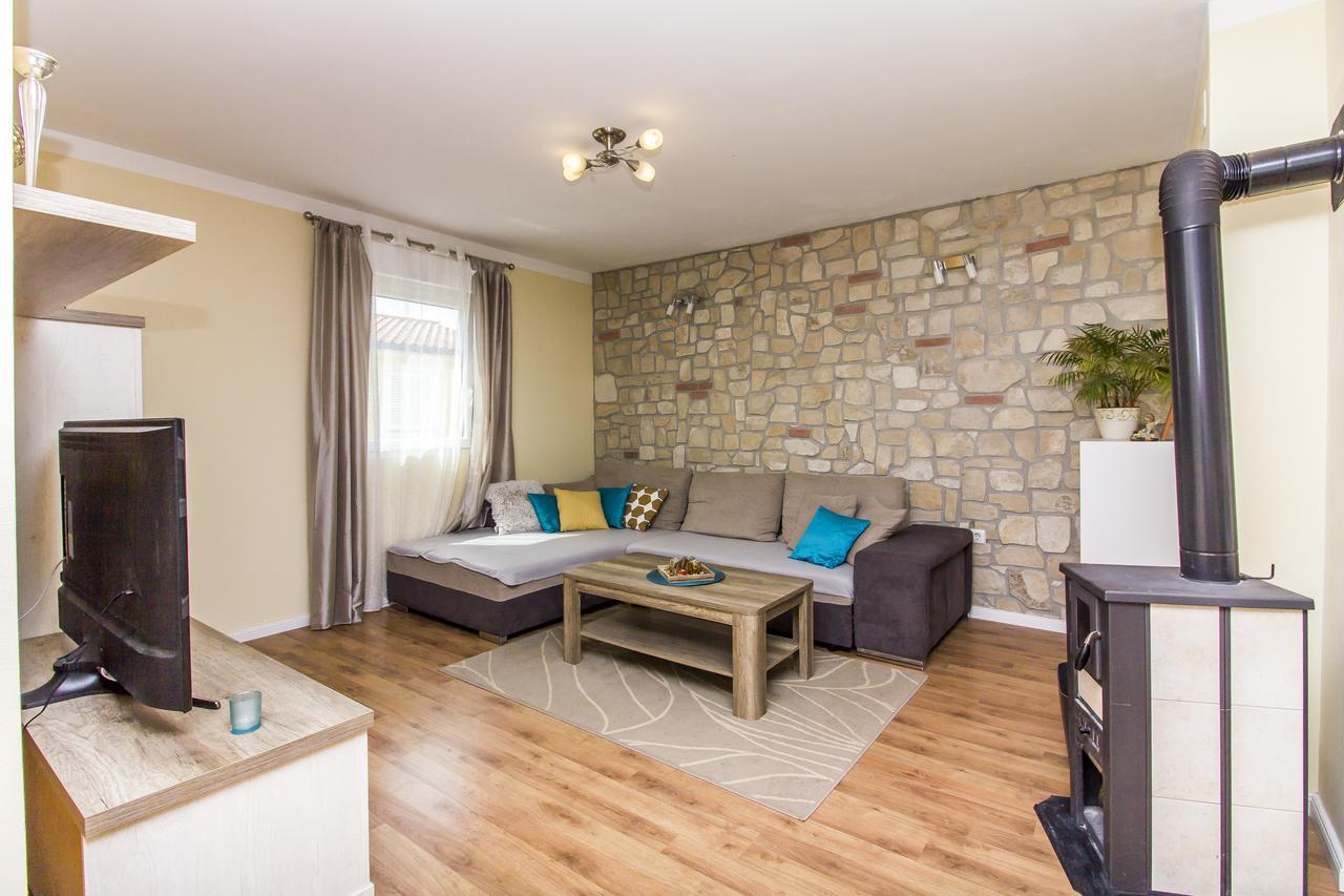 PUY Apartman Maxim 아파트 외부 사진