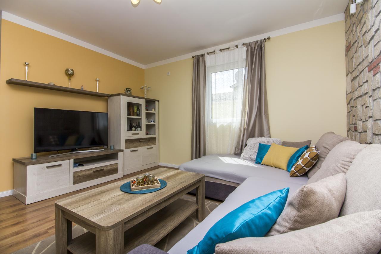 PUY Apartman Maxim 아파트 외부 사진