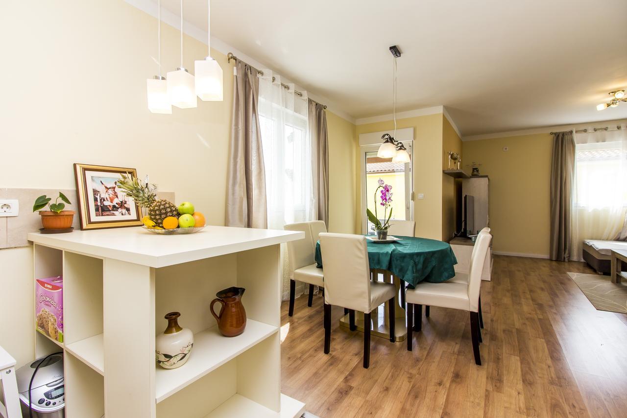 PUY Apartman Maxim 아파트 외부 사진